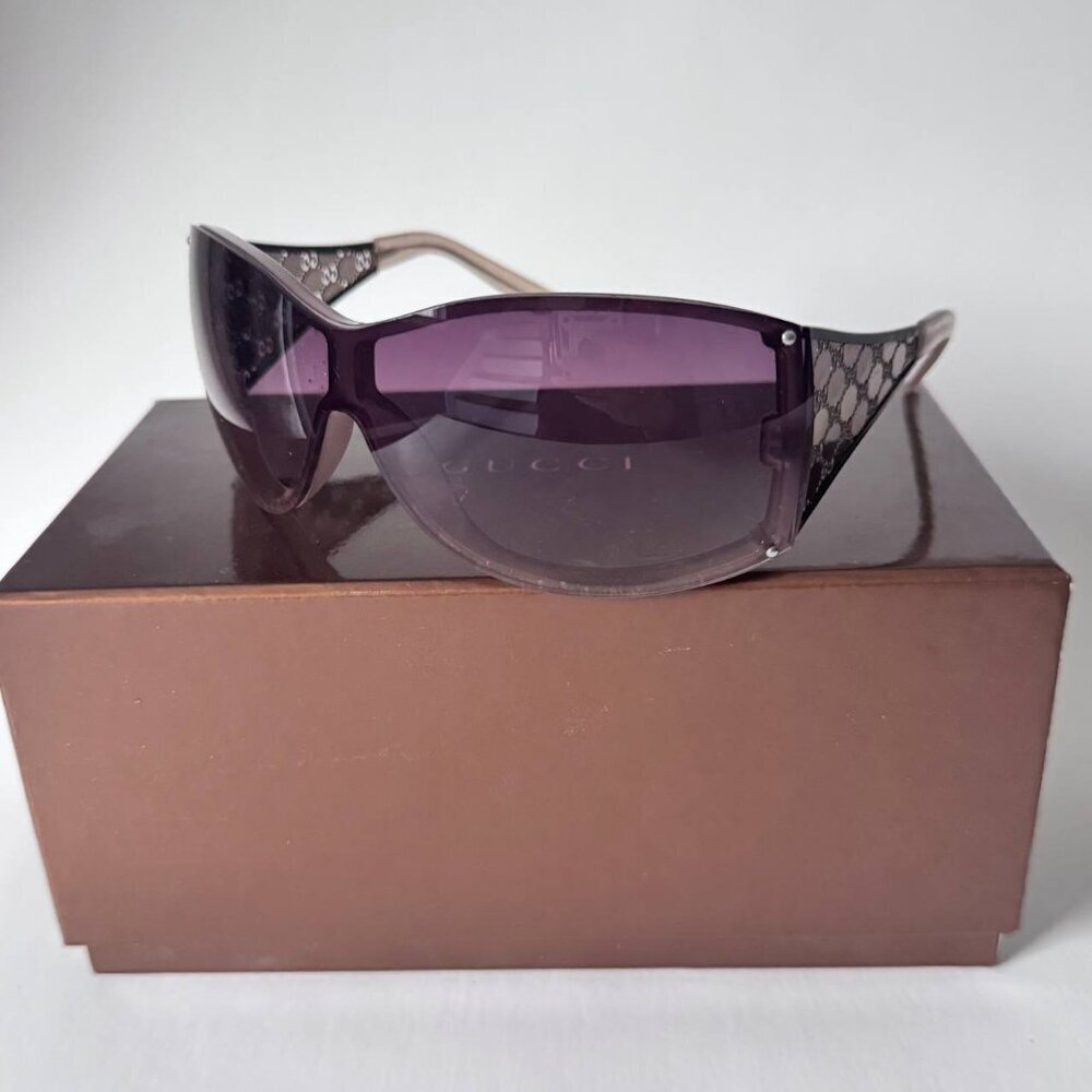 Vintage Authentic GUCCI Women’s Brown Sunglasses with Purple/Brown Lenses